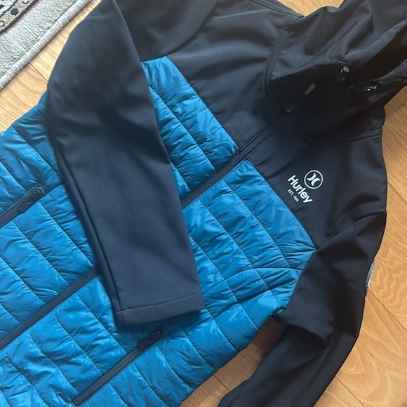 Hurley Jacket !!! 🤙 - Picture 2 of 5